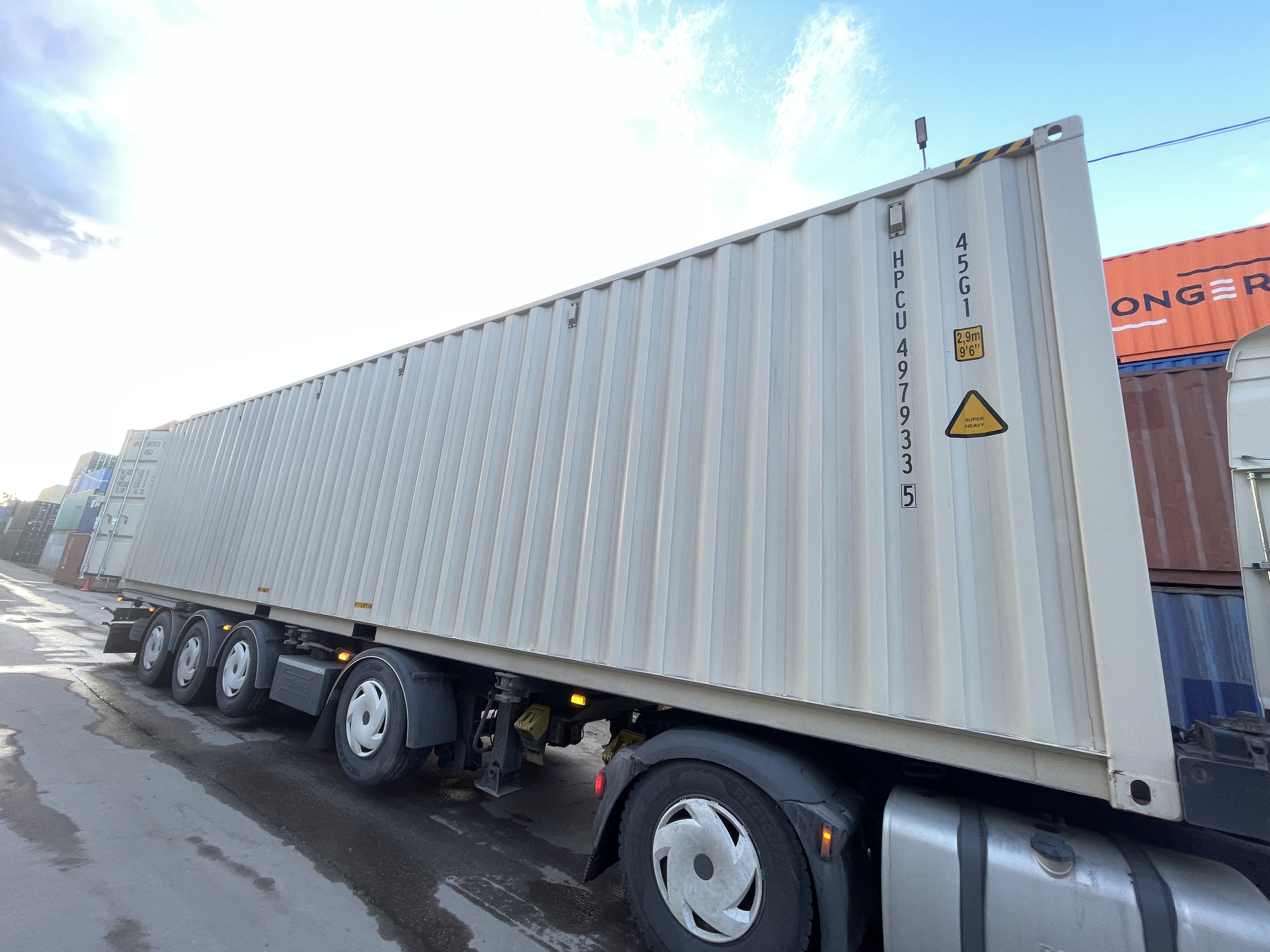 Морской контейнер HPCU4979335