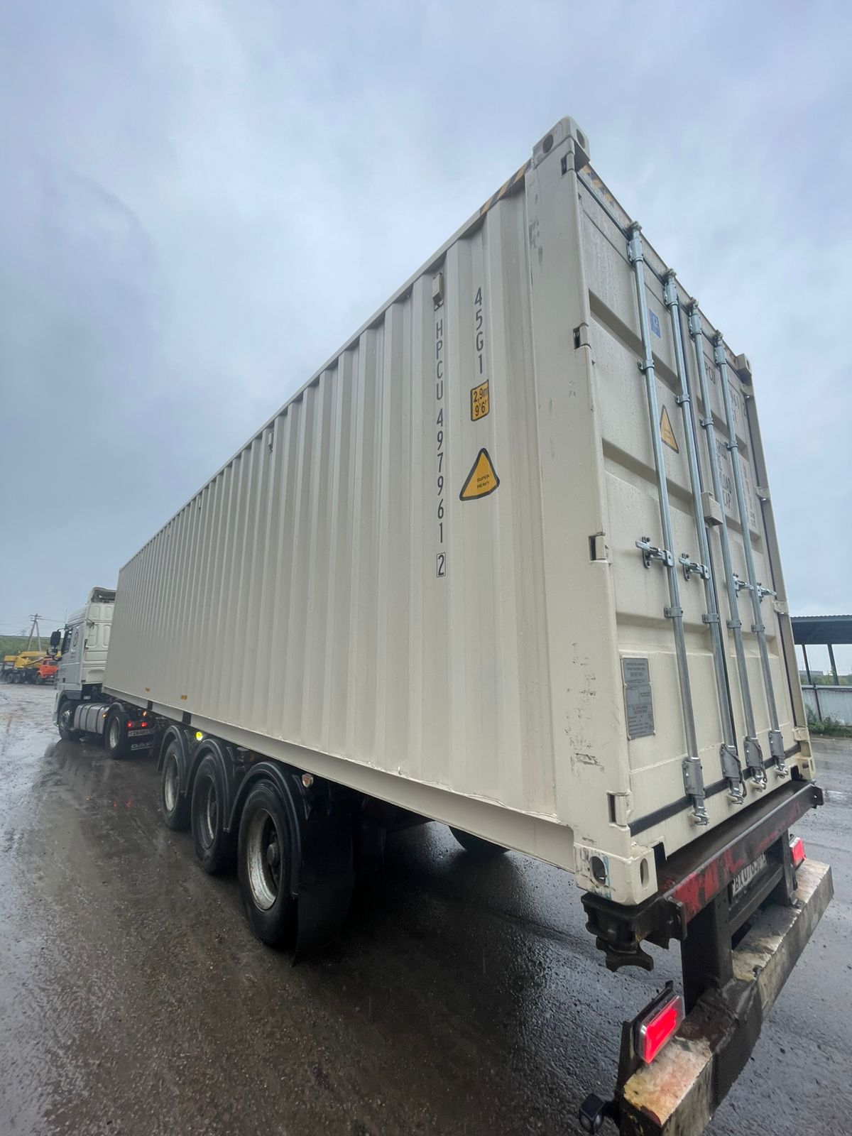 Морской контейнер HPCU4979612