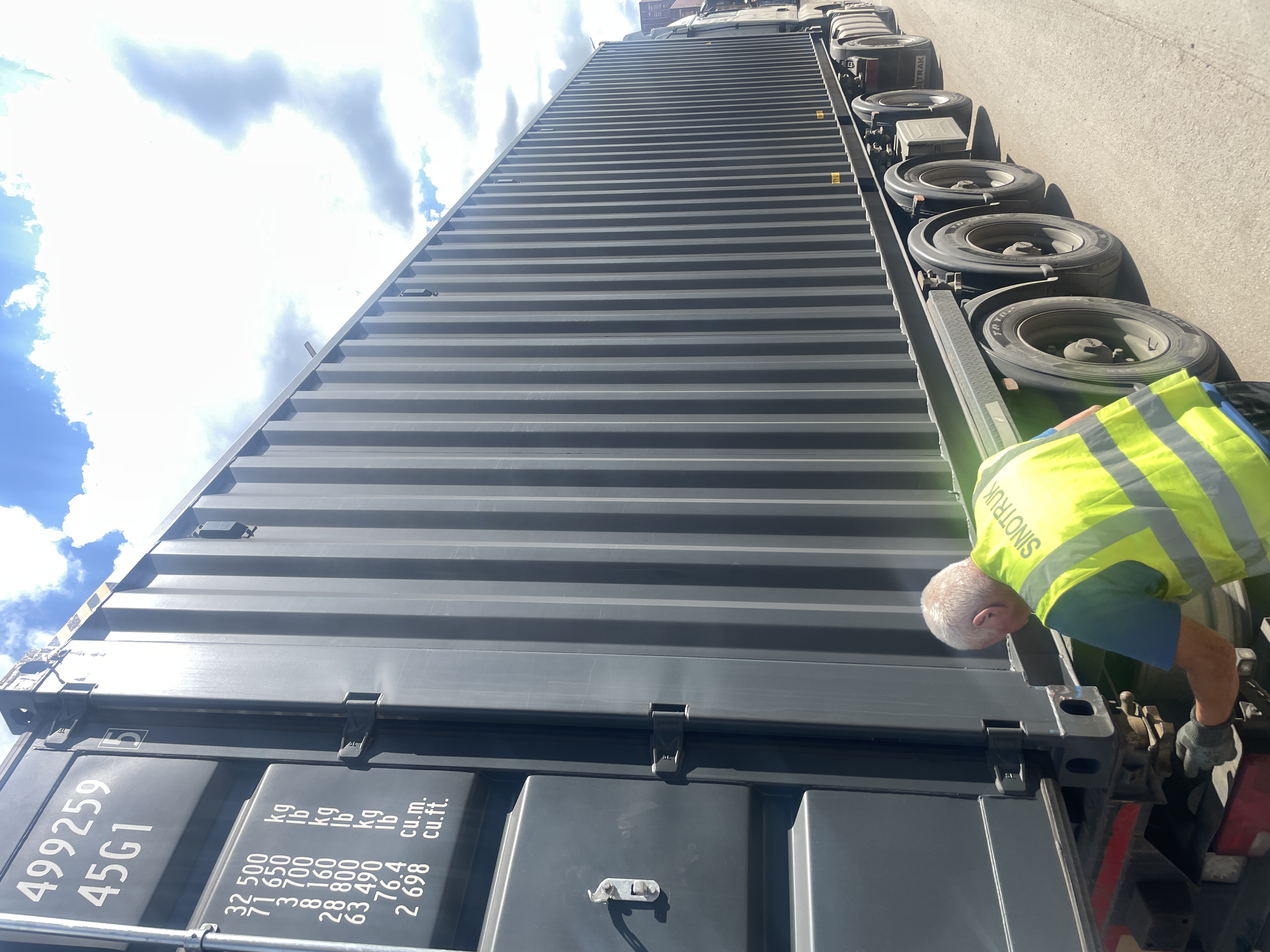 Морской контейнер HPCU4992595