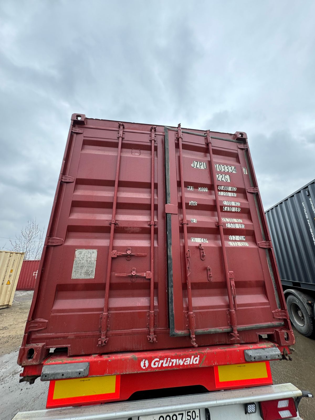 Морской контейнер JZPU1033347