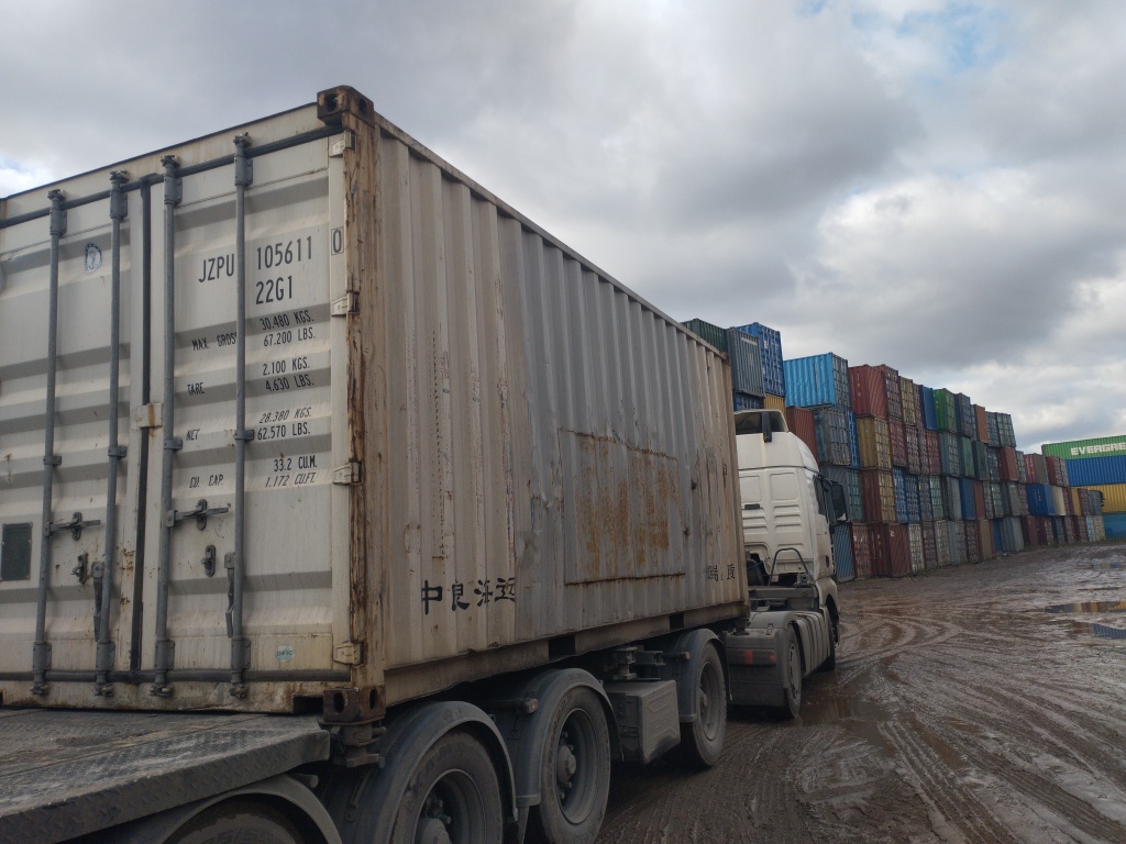 Морской контейнер JZPU1056110