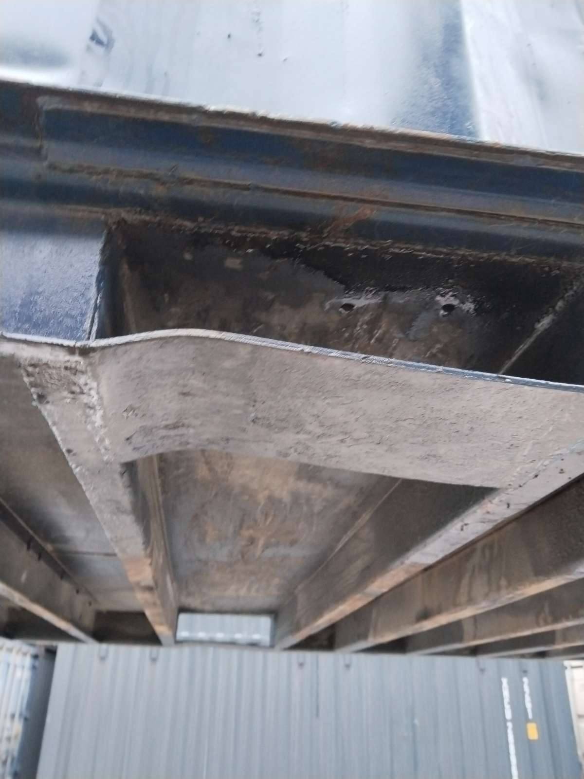 Морской контейнер JZPU2131100