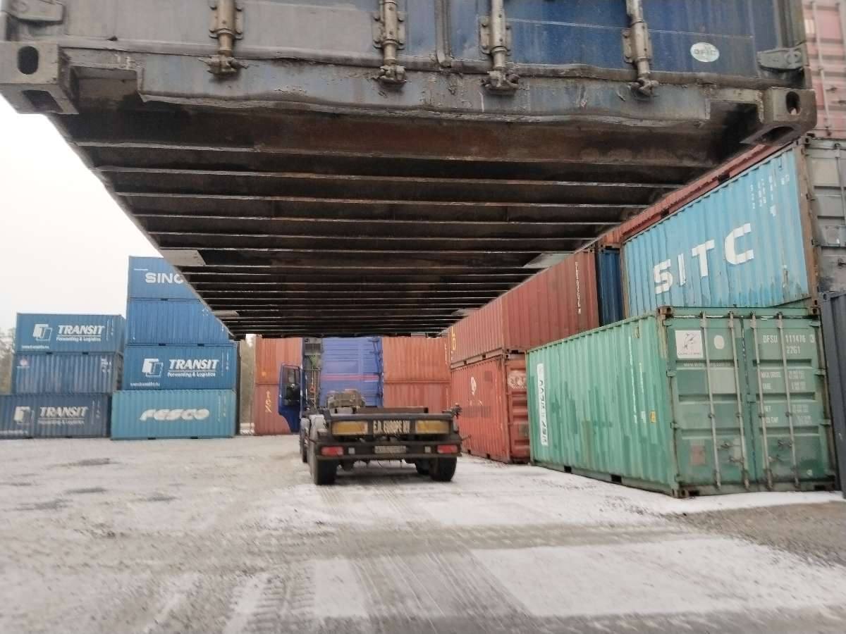 Морской контейнер JZPU2131100