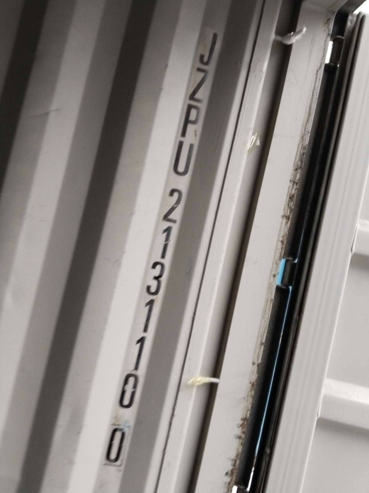 Морской контейнер JZPU2131100