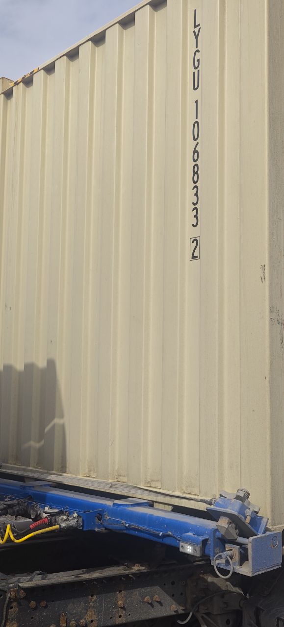 Морской контейнер LYGU1068332