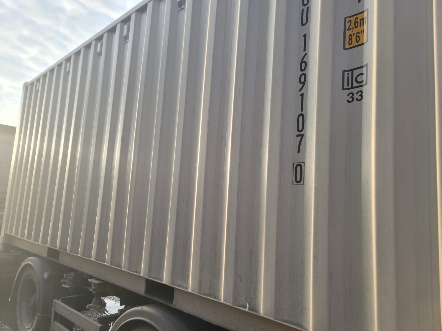 Морской контейнер LYGU1691070