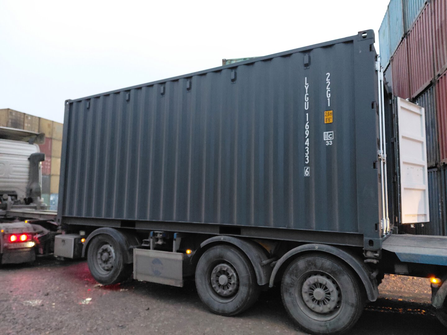 Морской контейнер LYGU1694336