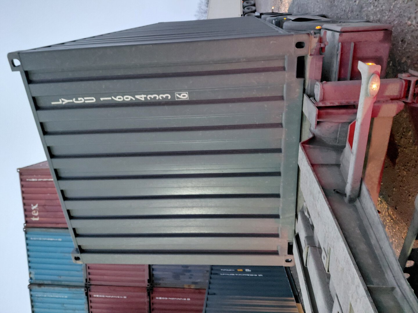 Морской контейнер LYGU1694336