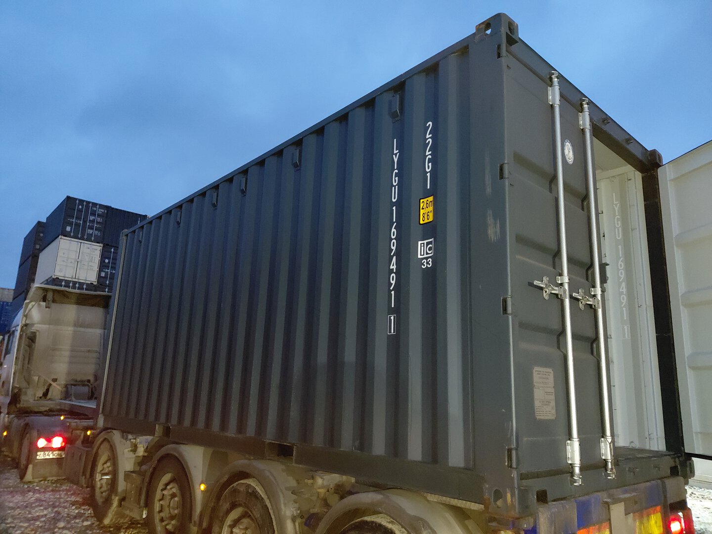 Морской контейнер LYGU1694911