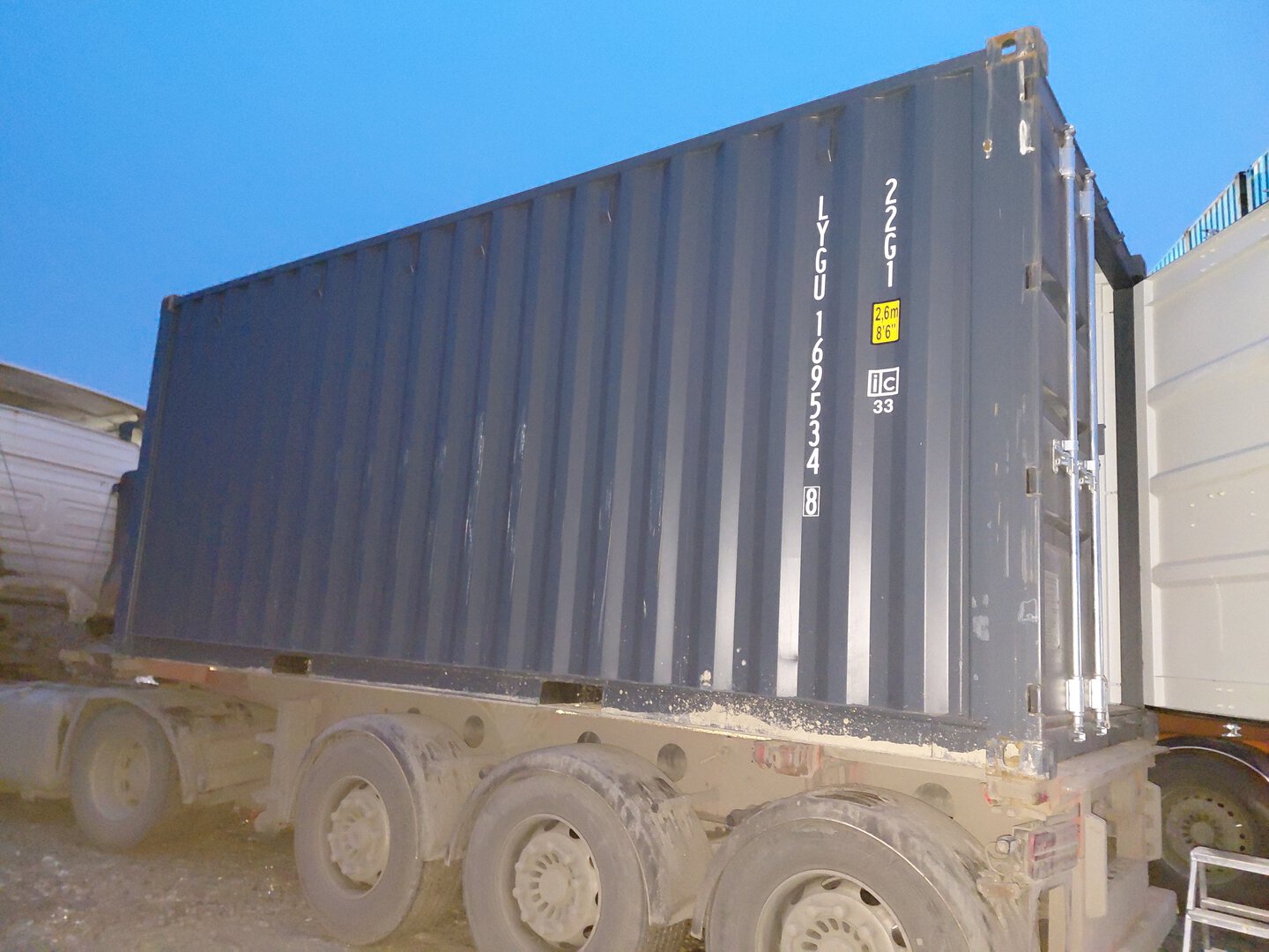 Морской контейнер LYGU1695348