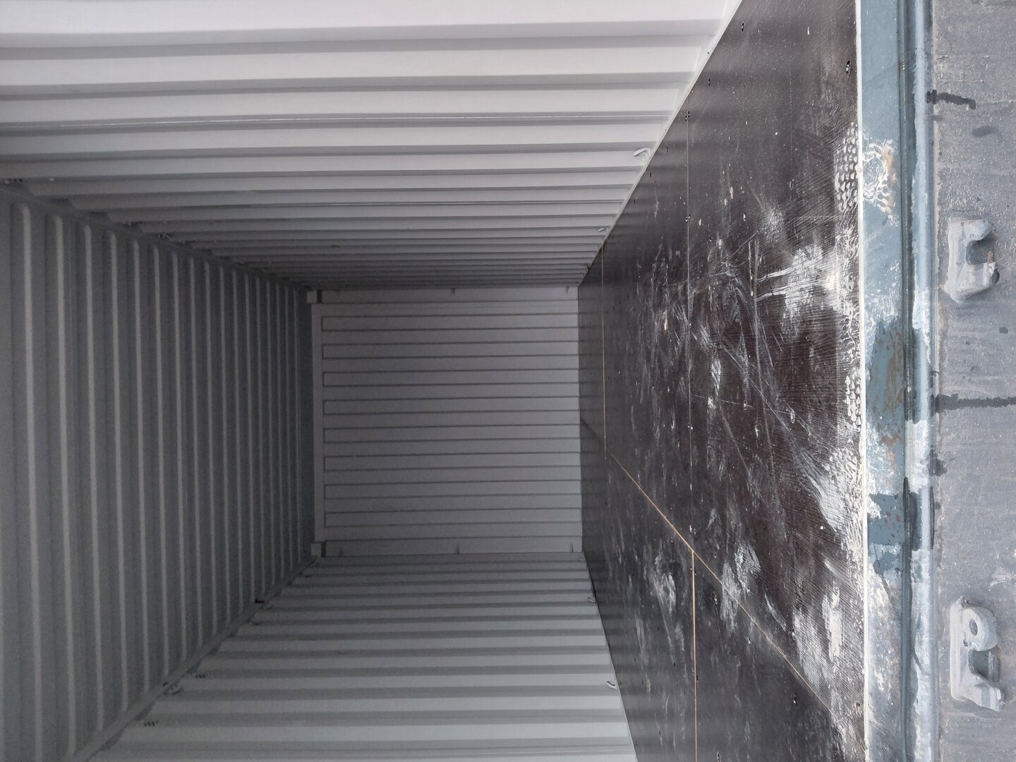 Морской контейнер LYGU1695570