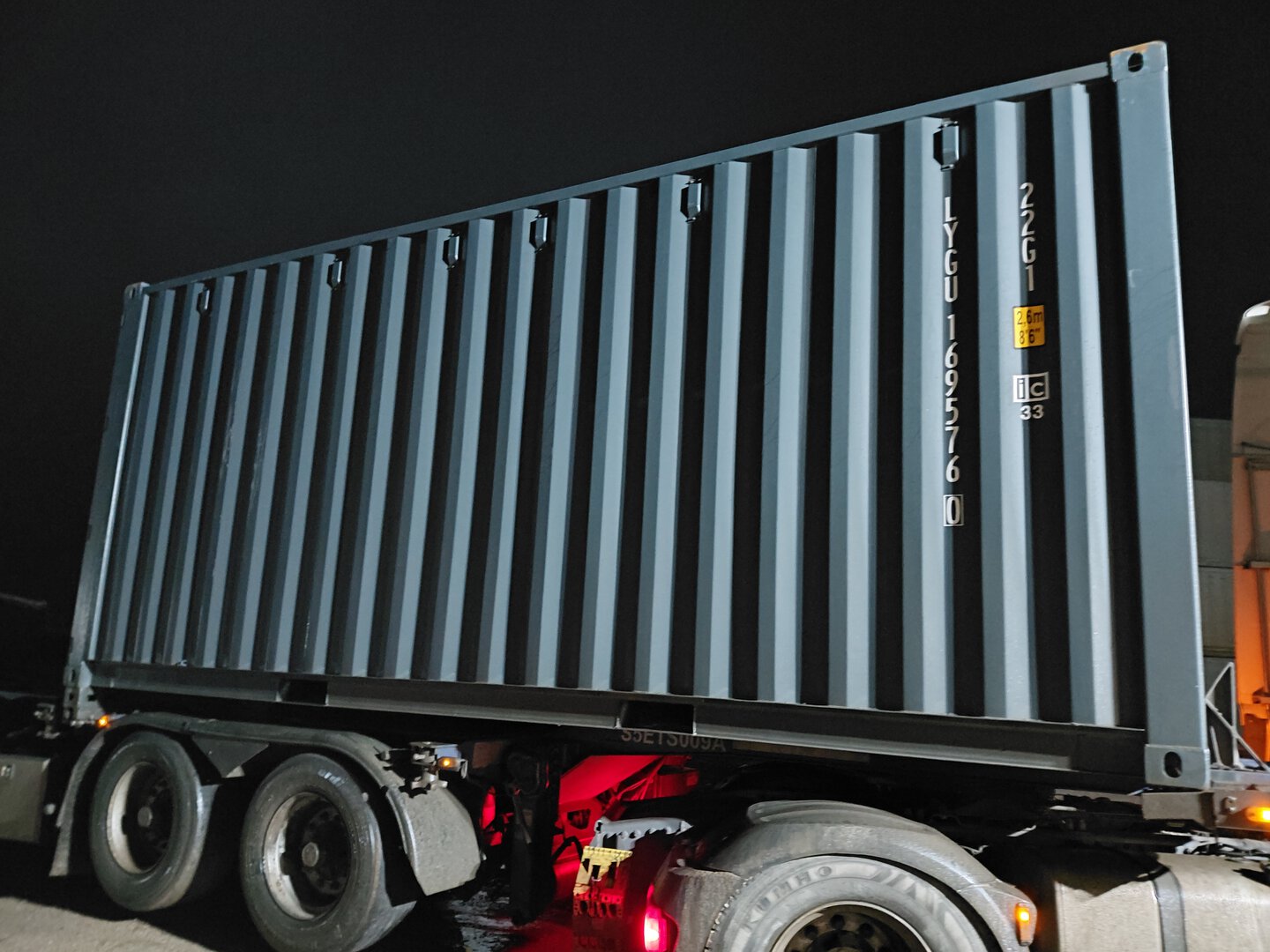 Морской контейнер LYGU1695760