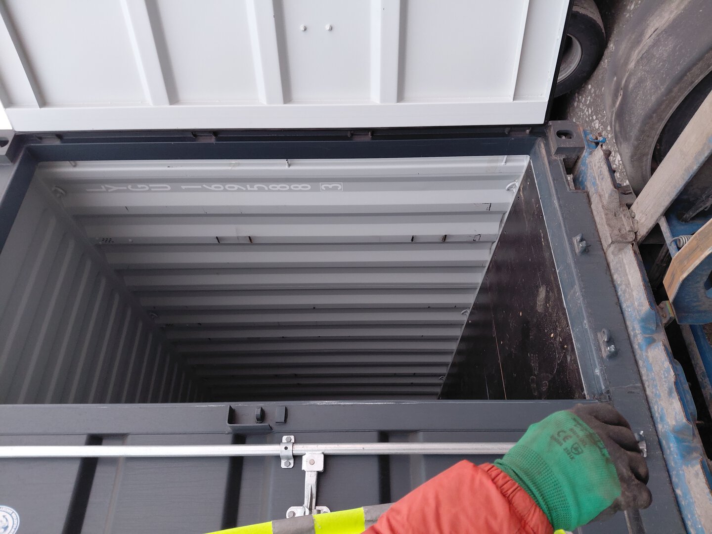 Морской контейнер LYGU1695883