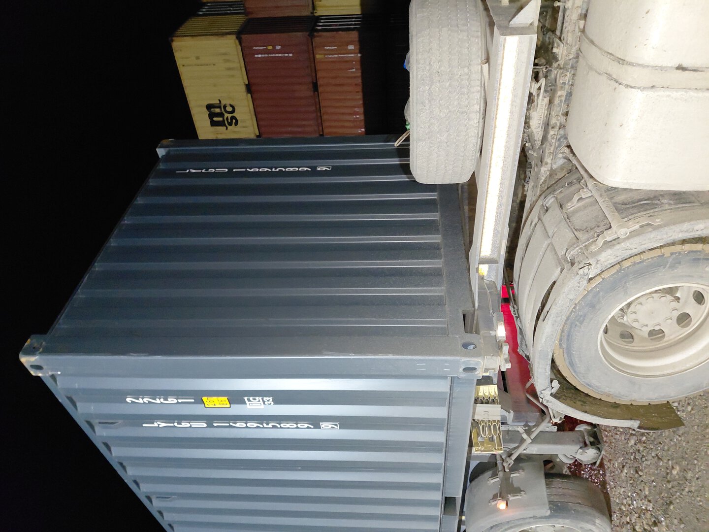 Морской контейнер LYGU1695899