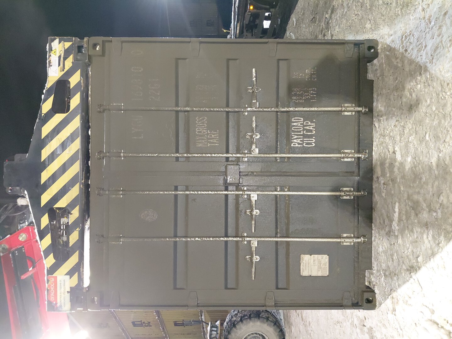 Морской контейнер LYGU1698100