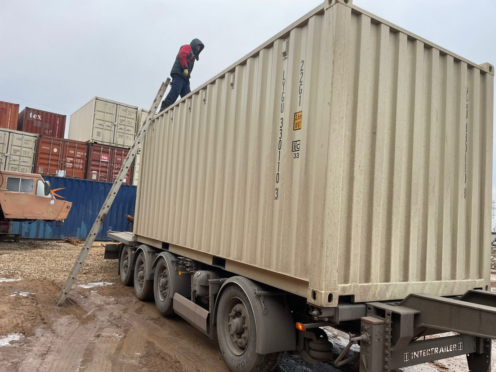 Морской контейнер LYGU3301103