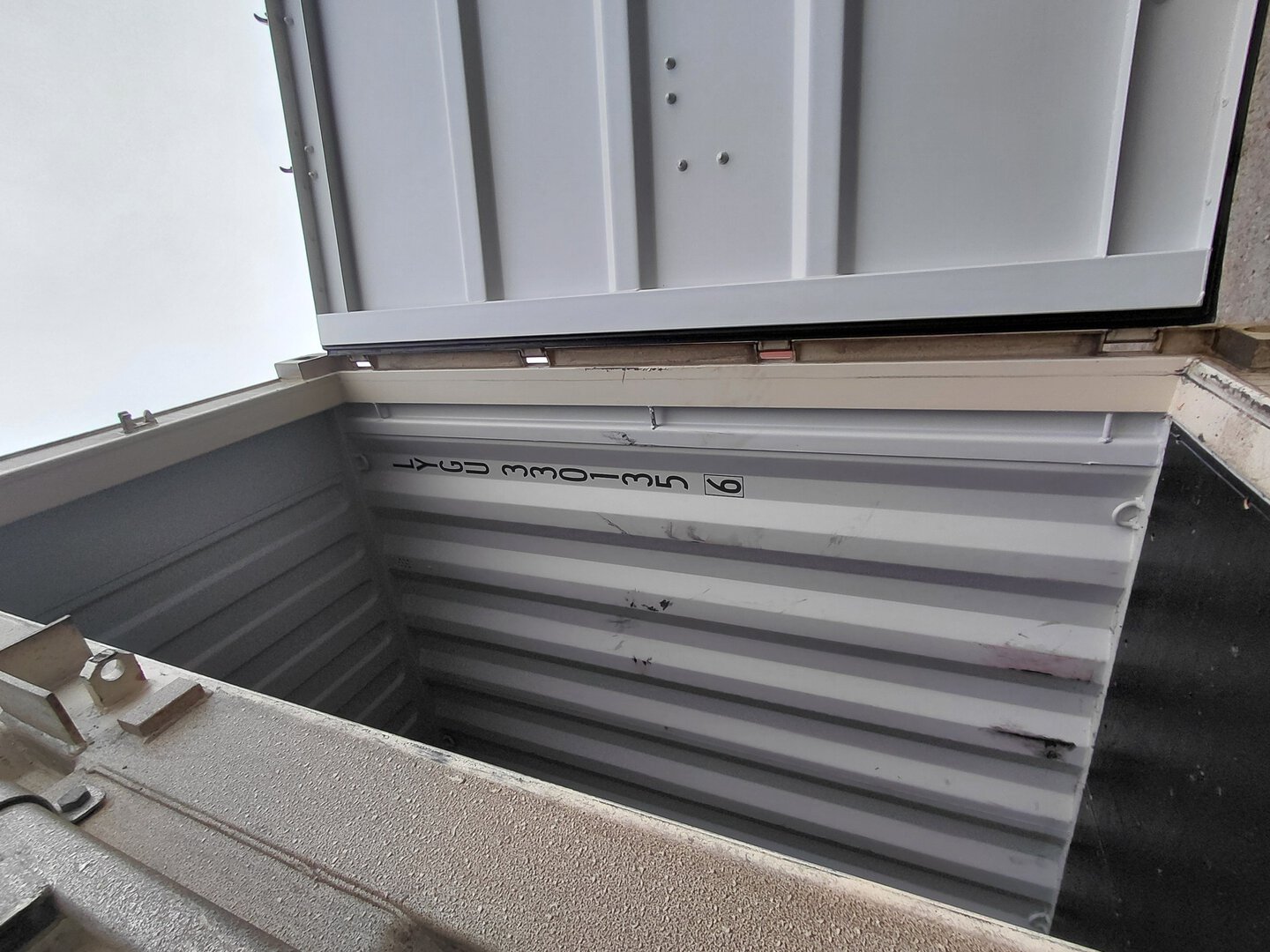 Морской контейнер LYGU3301356