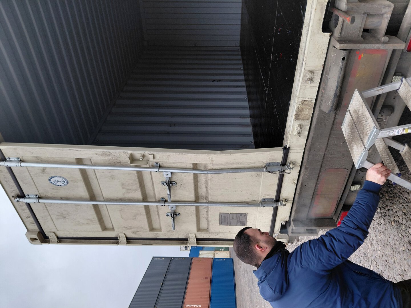 Морской контейнер LYGU3301823