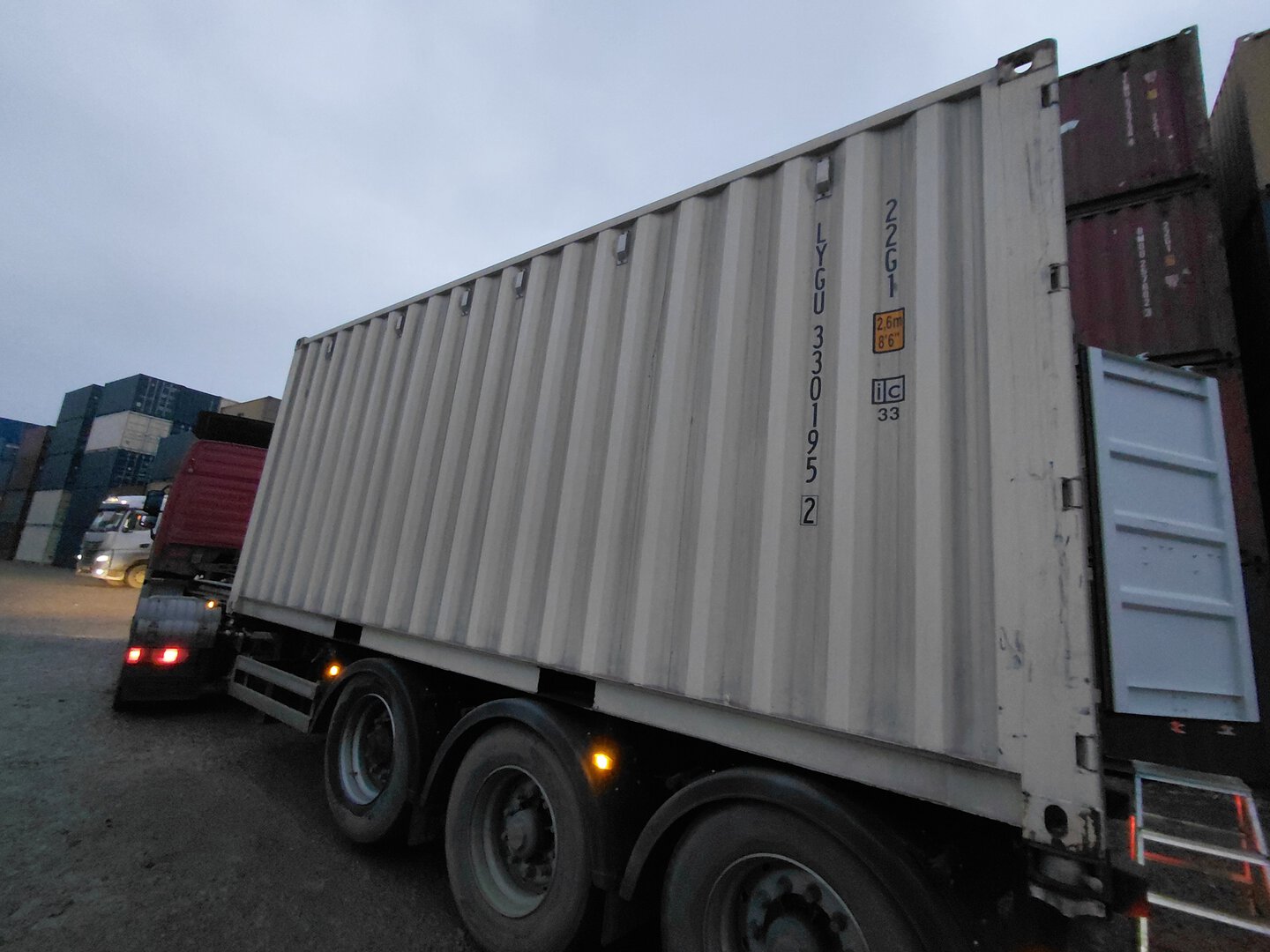 Морской контейнер LYGU3301952