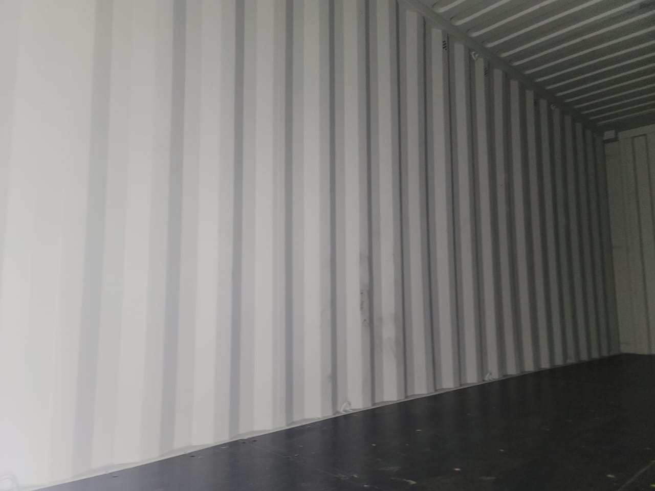 Морской контейнер LYGU3304210