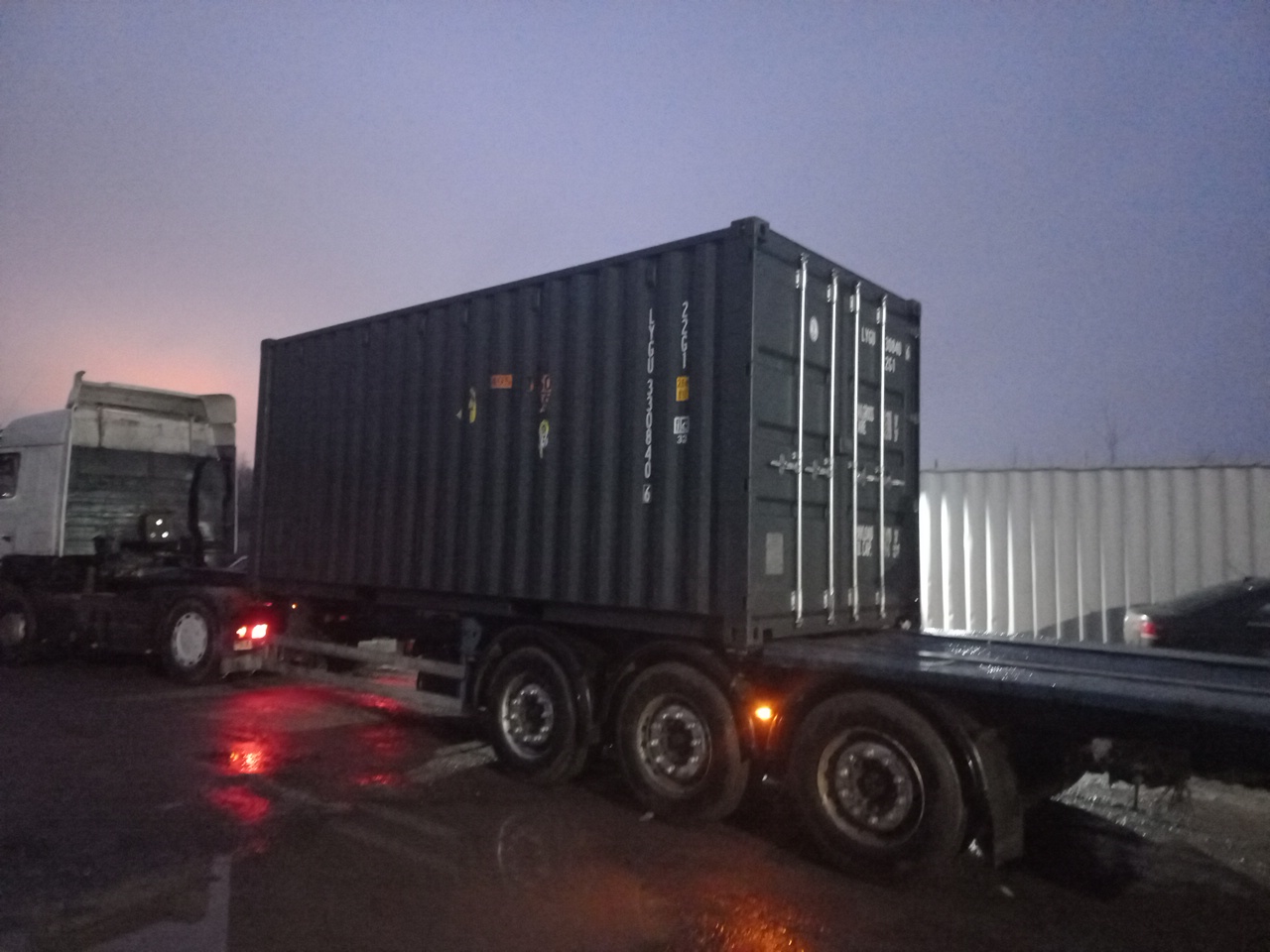 Морской контейнер LYGU3308406