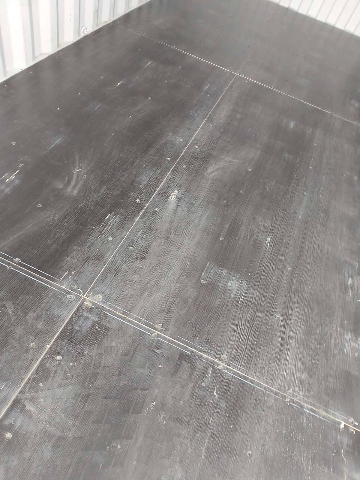 Морской контейнер LYGU3674010