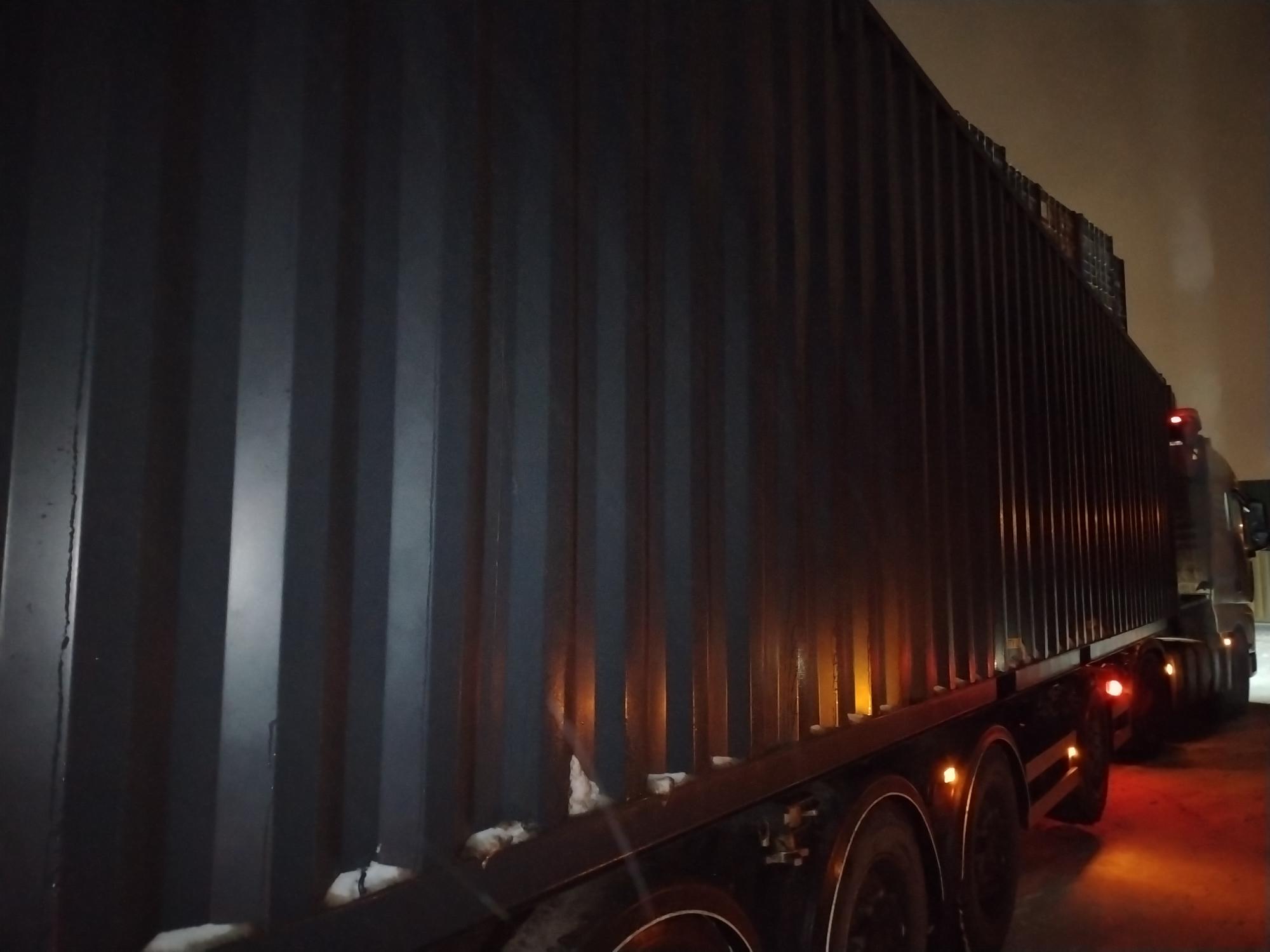 Морской контейнер LYGU4180120