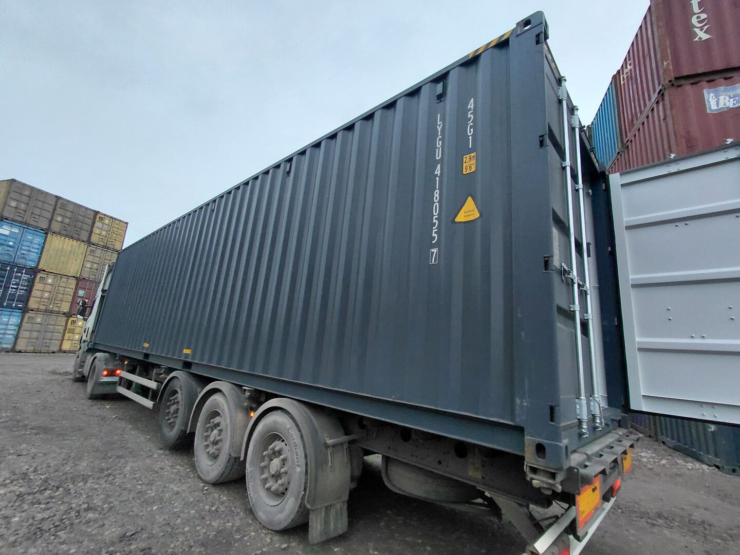 Морской контейнер LYGU4180557