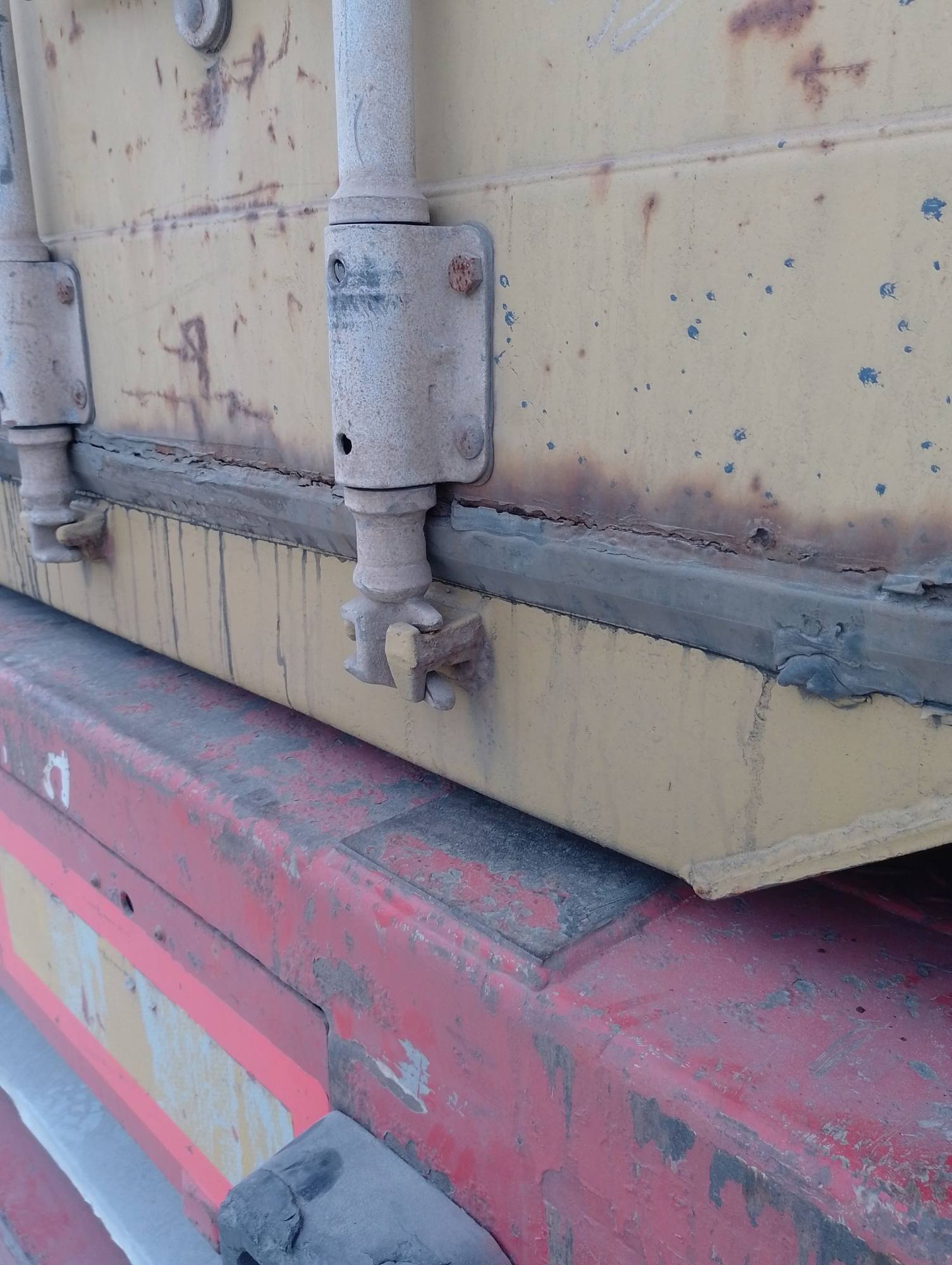 Морской контейнер MEDU1558216