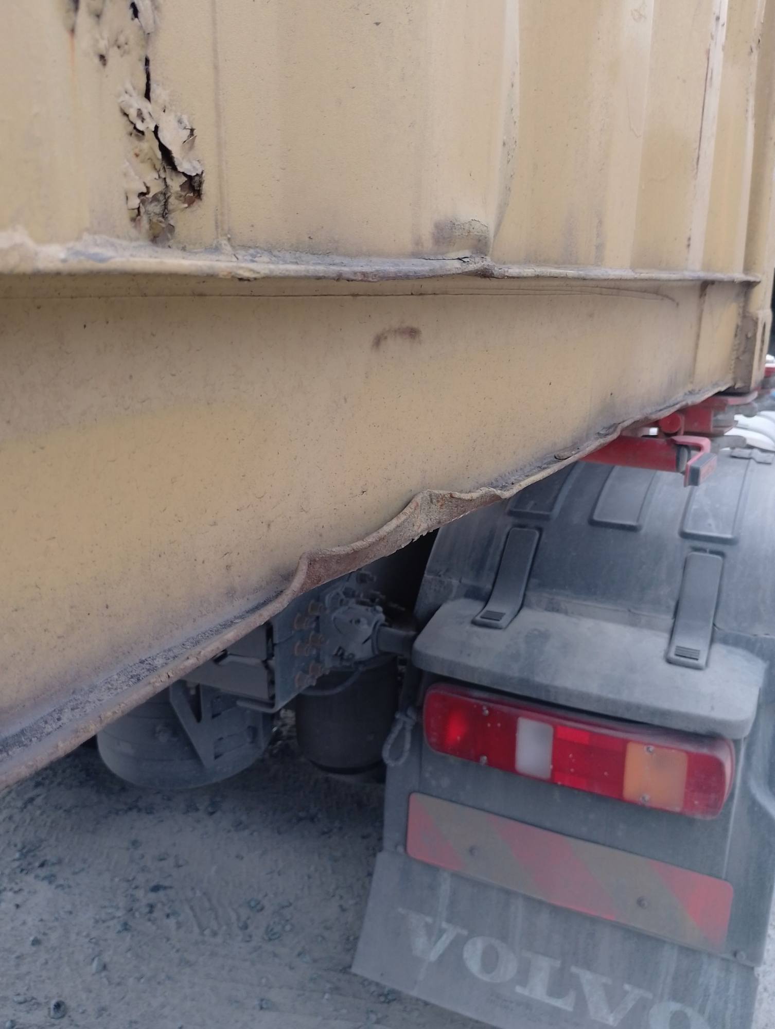 Морской контейнер MEDU1558216