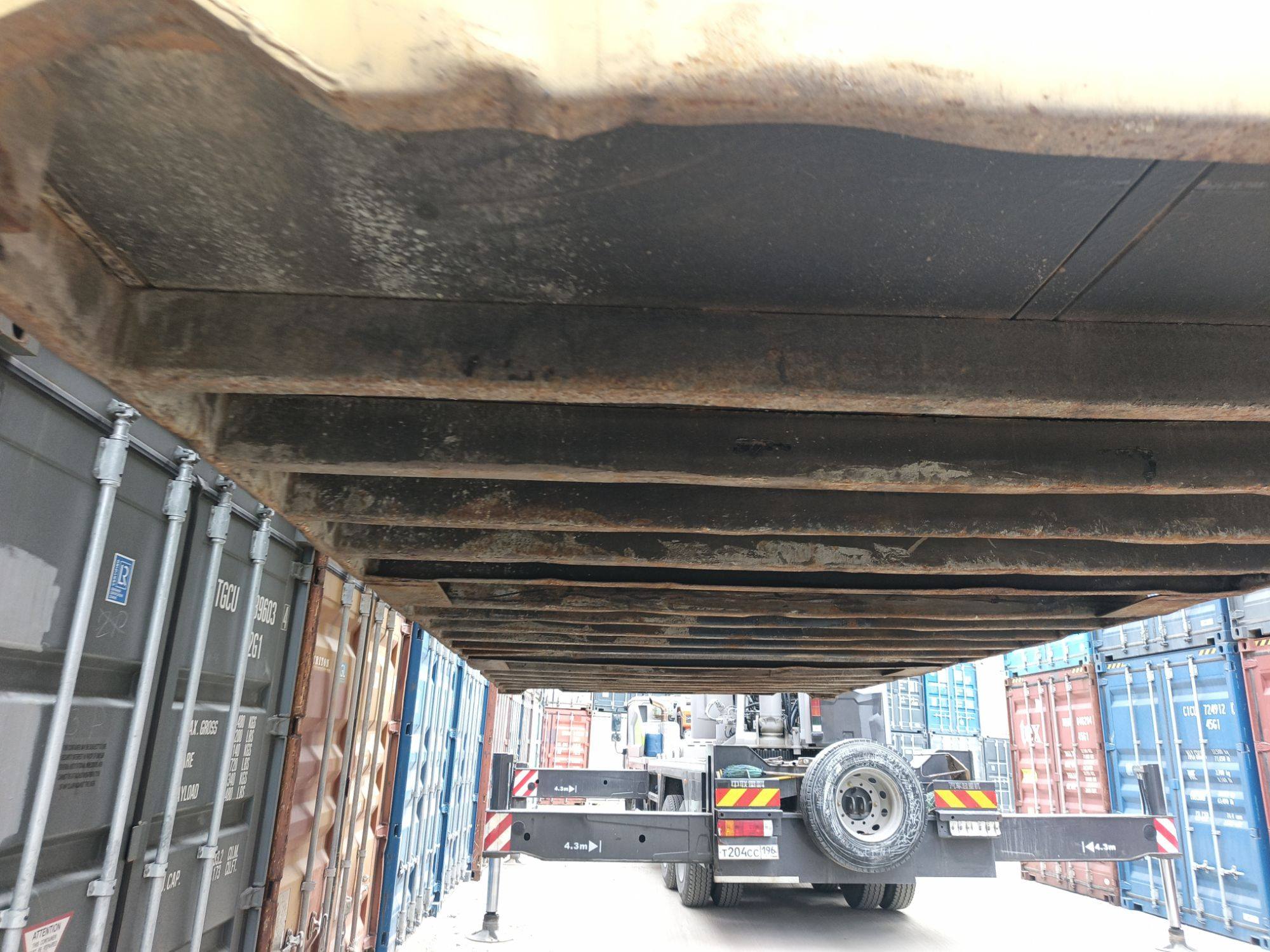 Морской контейнер MEDU1558216