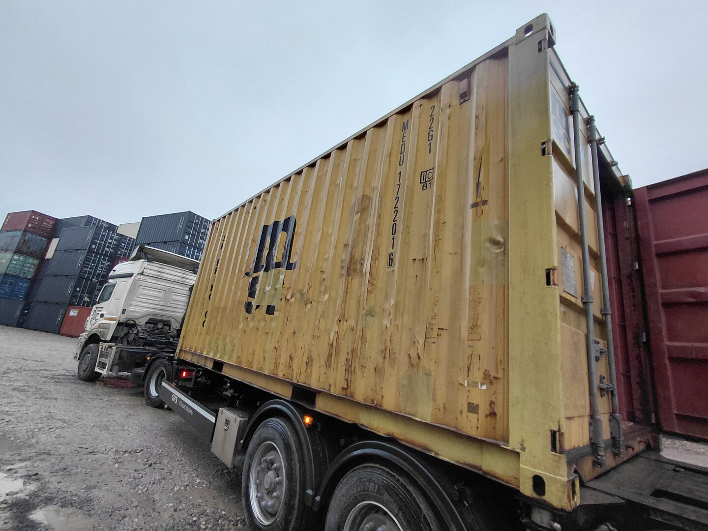 Морской контейнер MEDU1722016