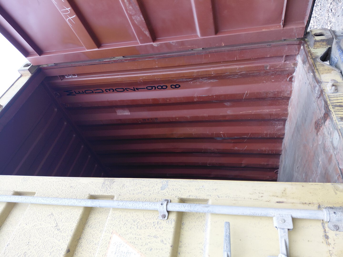 Морской контейнер MEDU3021988