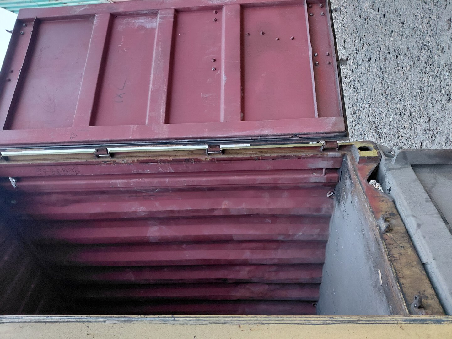 Морской контейнер MEDU3334811