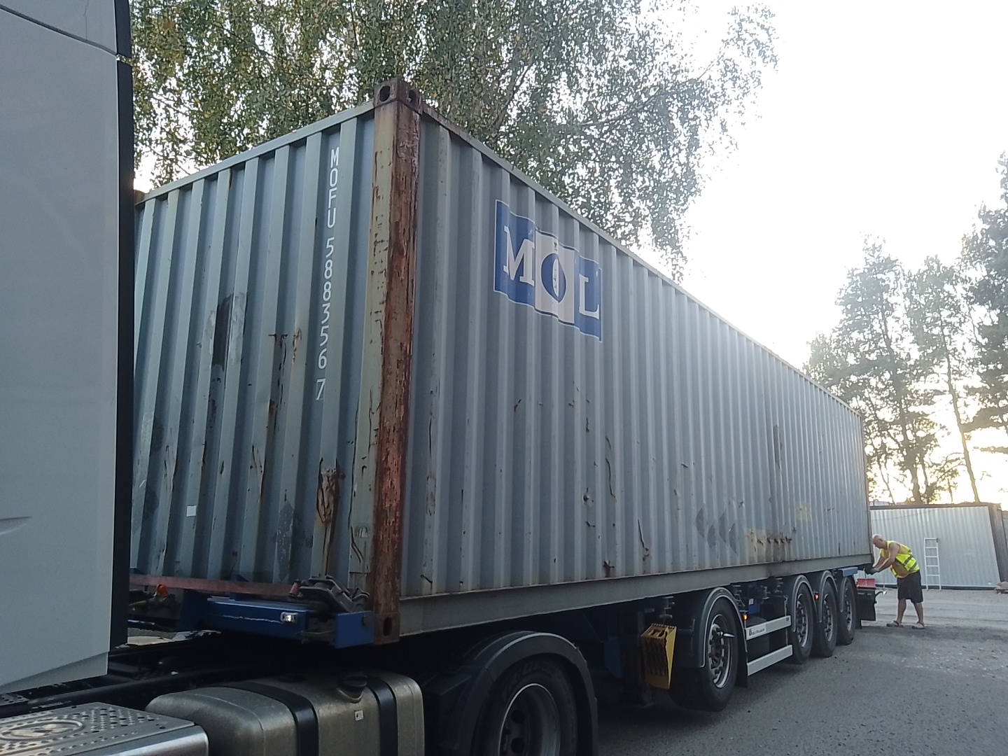 Морской контейнер MOFU5883567