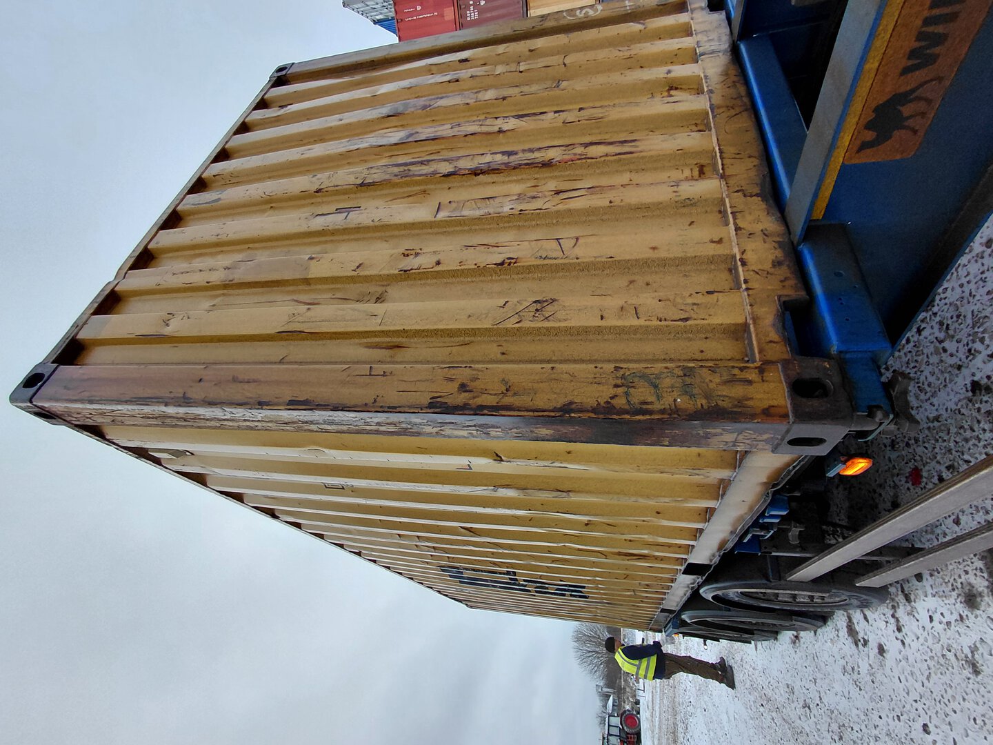 Морской контейнер MSCU3182190