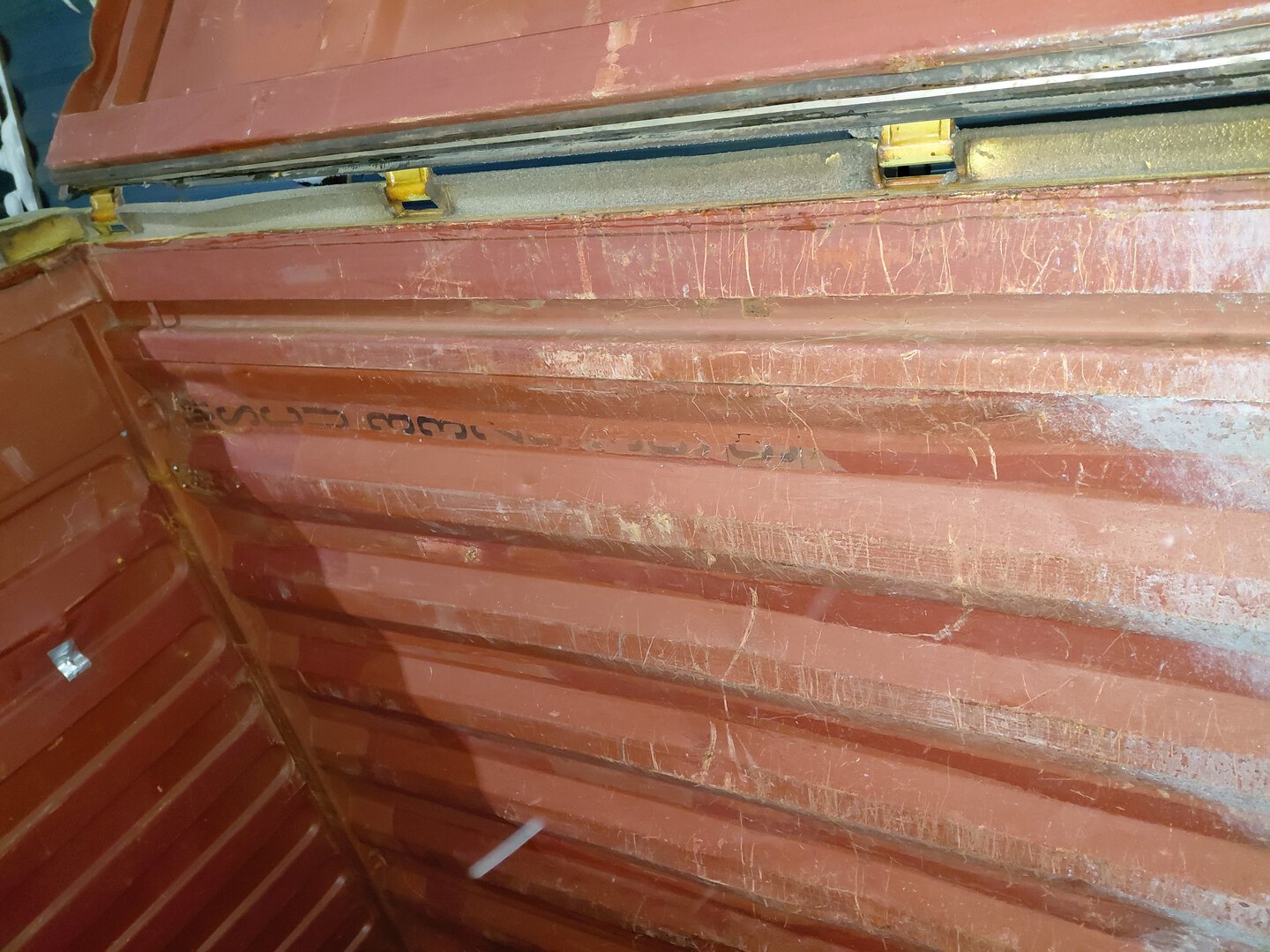 Морской контейнер MSCU3329399