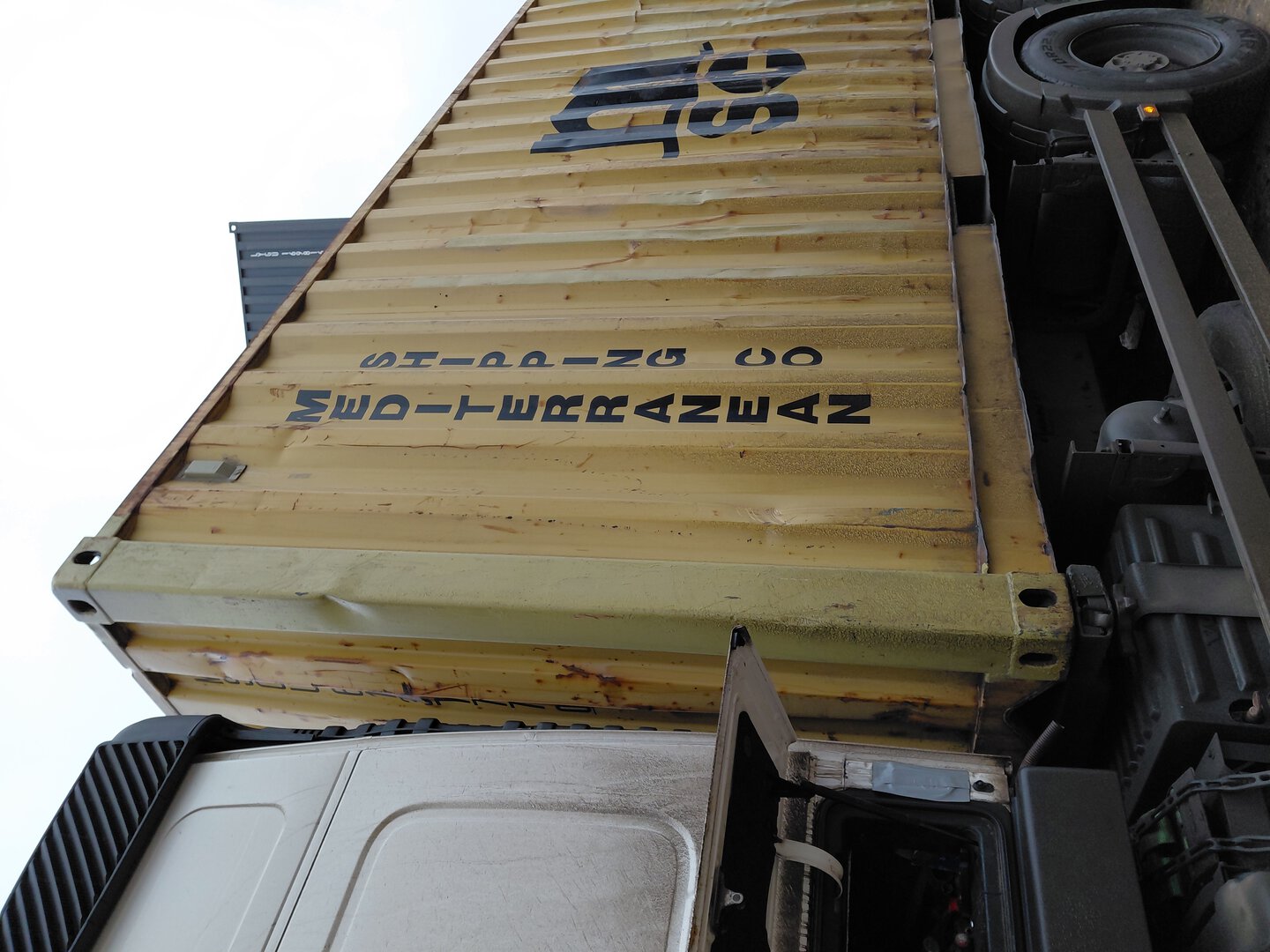 Морской контейнер MSCU6137770