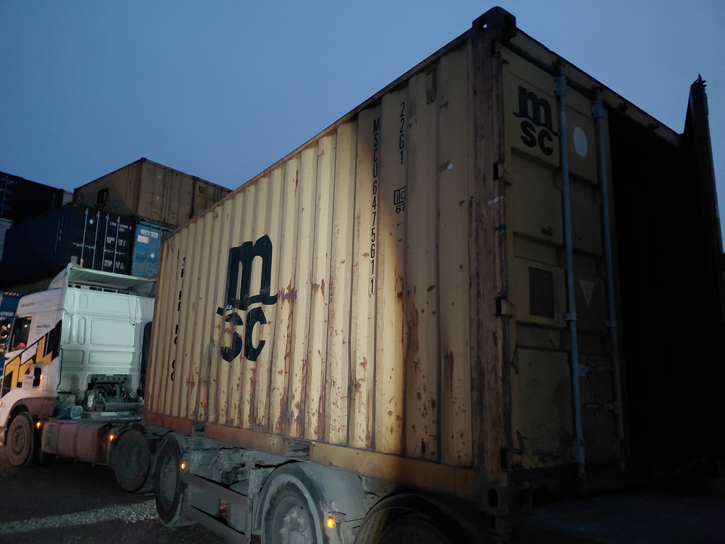 Морской контейнер MSCU6475611