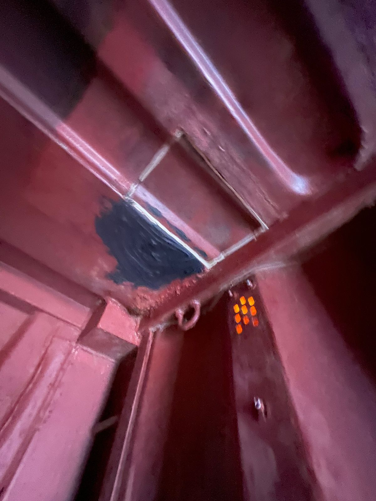 Морской контейнер MSCU6554808