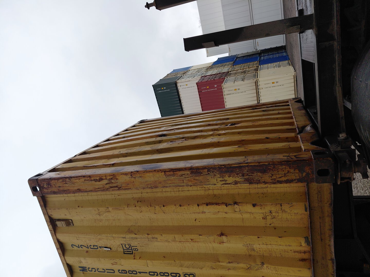 Морской контейнер MSCU6819893