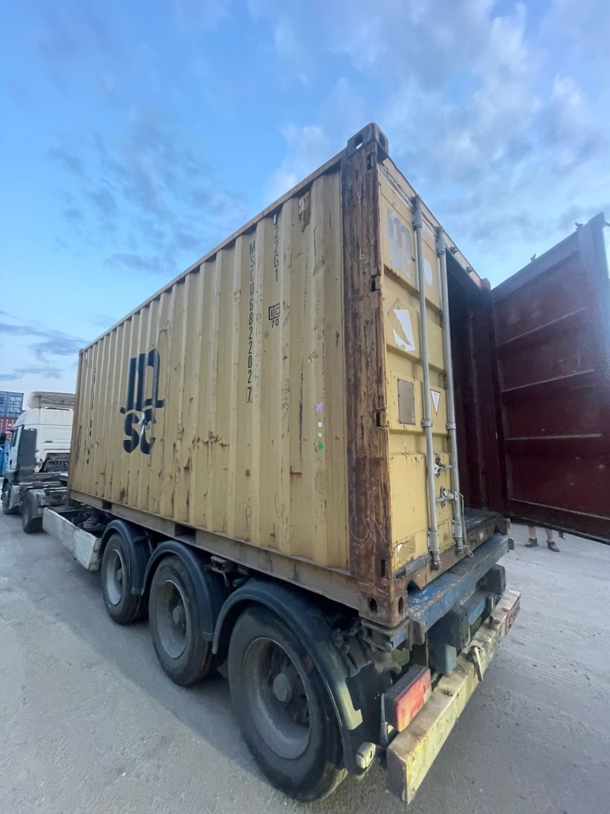 Морской контейнер MSCU6822027