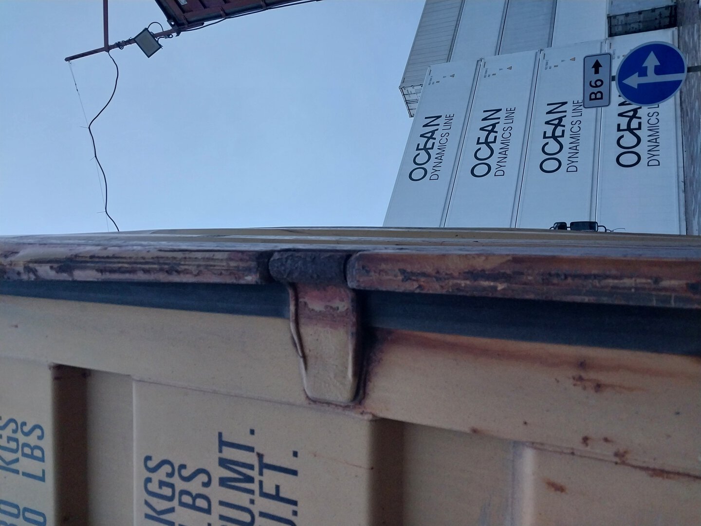 Морской контейнер MSCU6825983