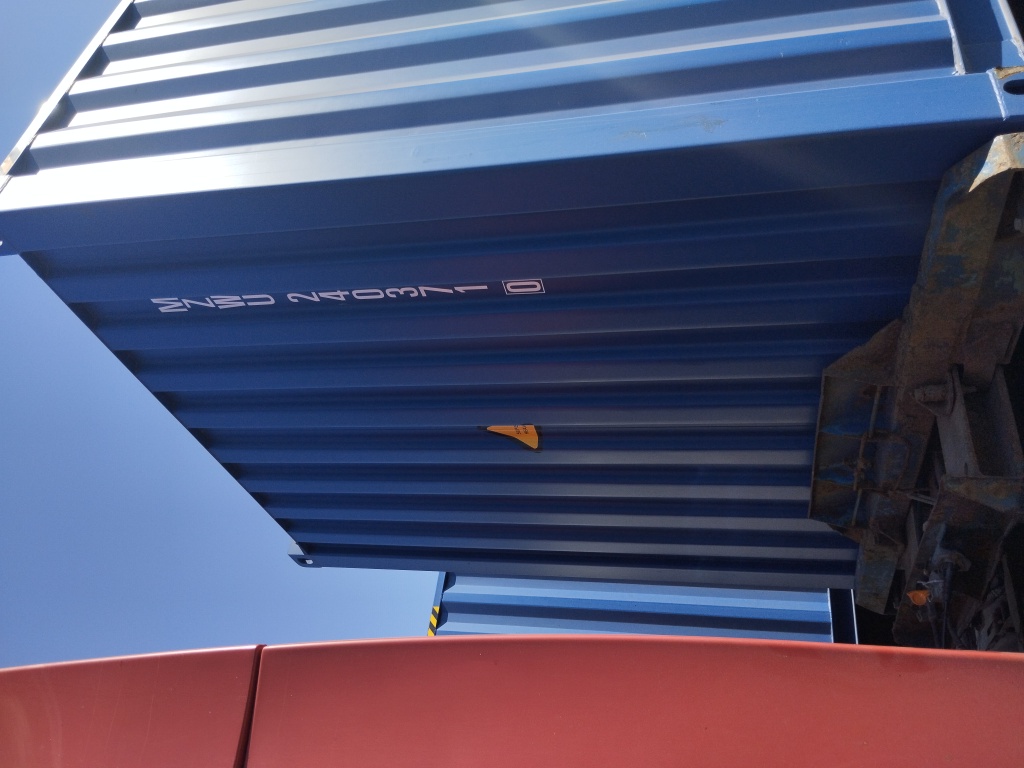 Морской контейнер MZWU2403710