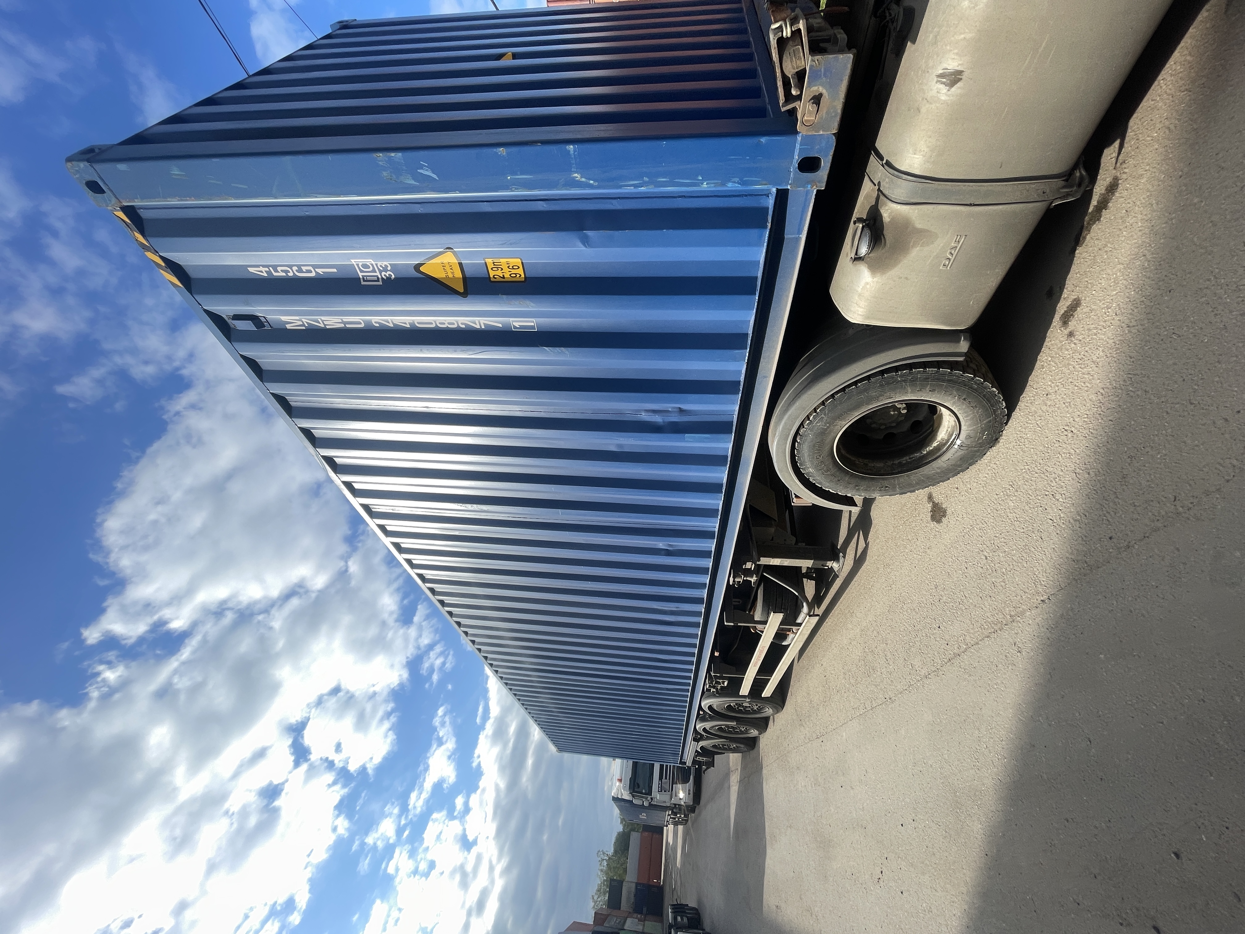 Морской контейнер MZWU2408271