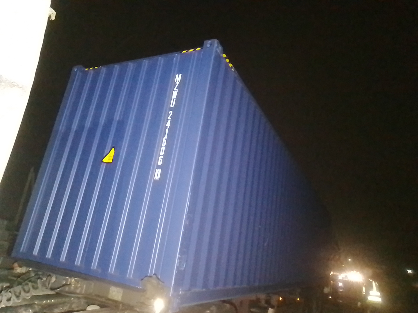 Морской контейнер MZWU2415060