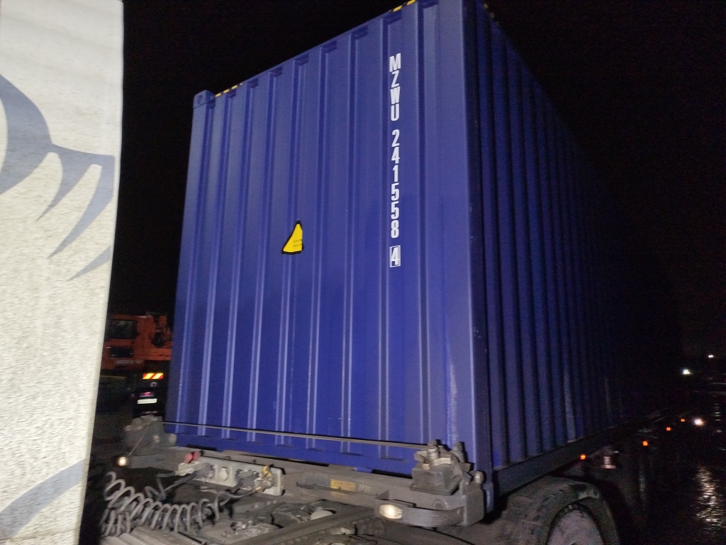 Морской контейнер MZWU2415584