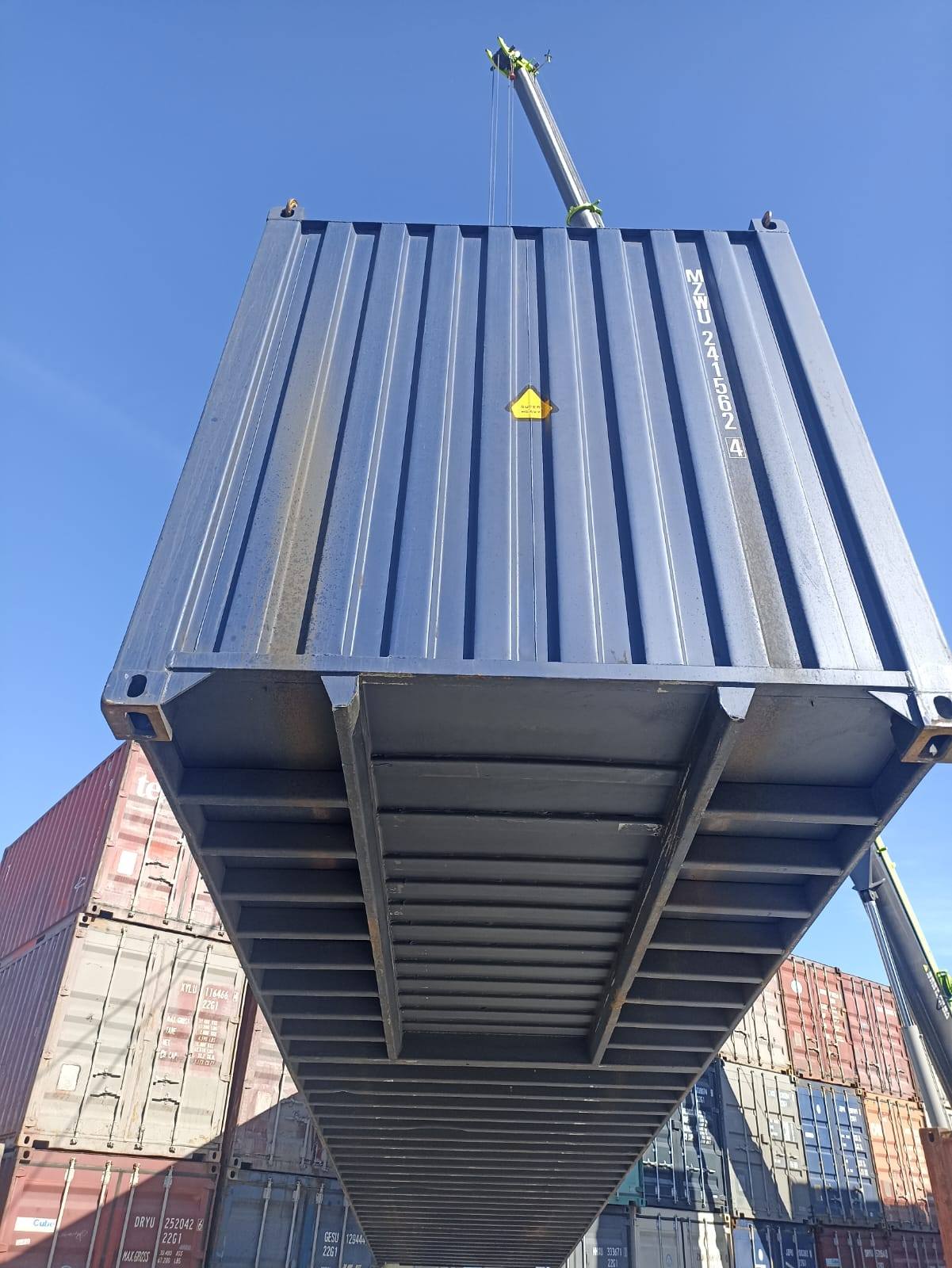 Морской контейнер MZWU2415624