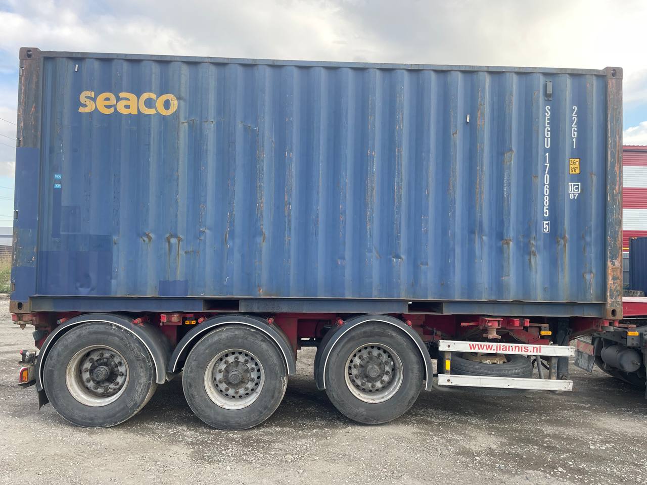 Морской контейнер SEGU1706855