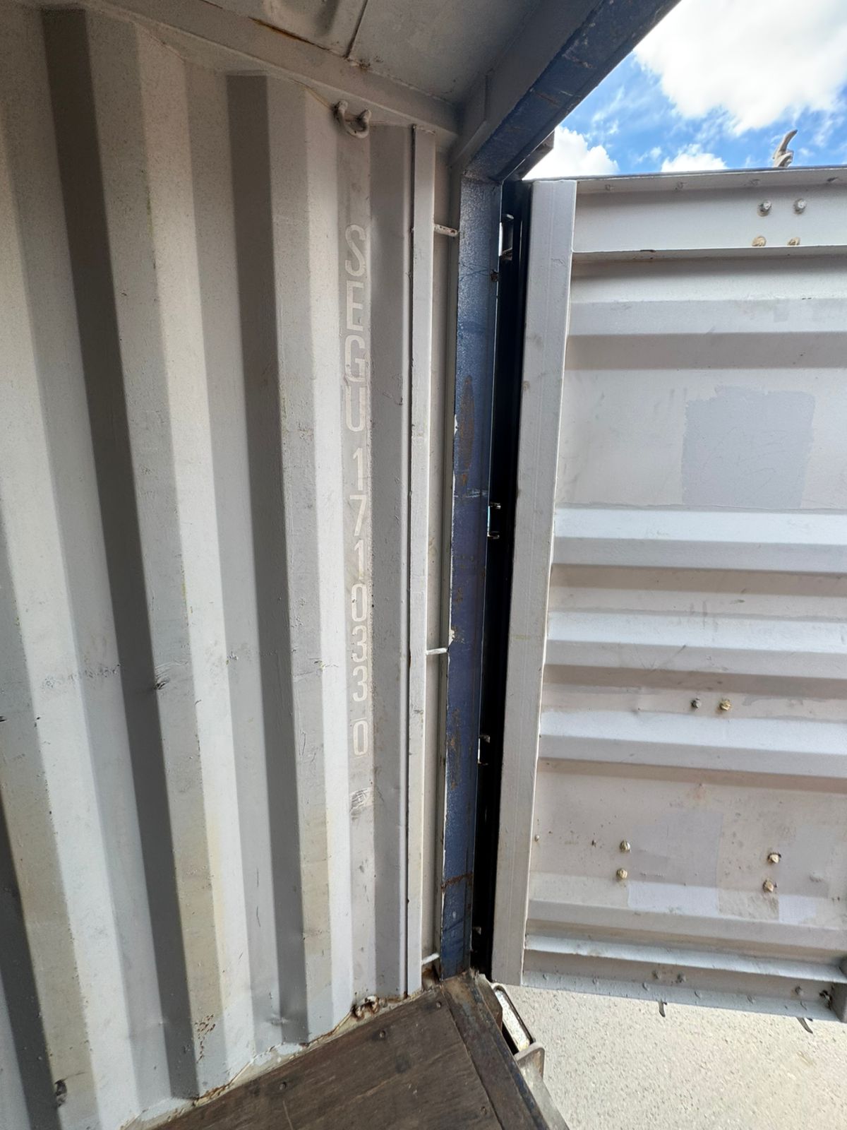 Морской контейнер SEGU1710330